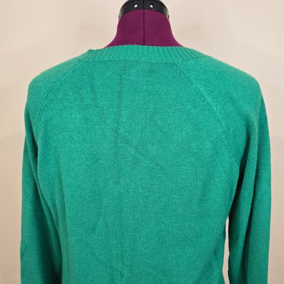 Women's Lilly Pulitzer Green V-Neck Sweater Gold Button Accents | Size Medium - Picture 8 of 12